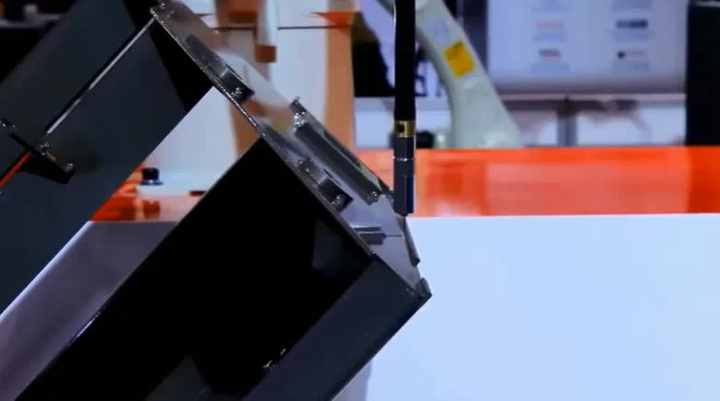 KAWASAKI BX200L Welder Robot Machines - High-Speed Spot Welding