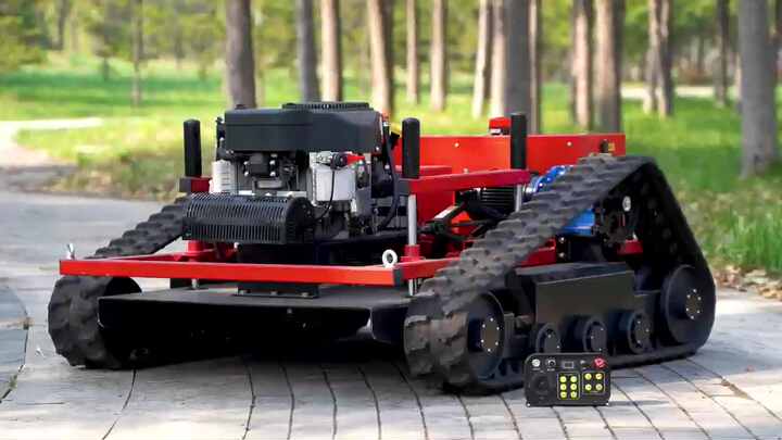 View of Dam Climbing Robot Lawn Mower - Efficient & Powerful