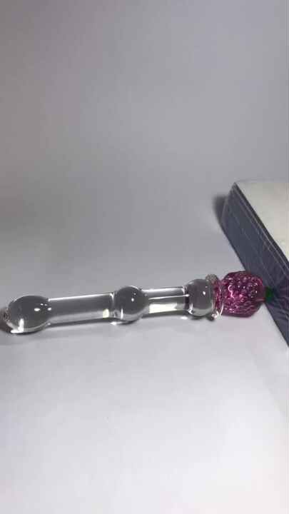 mutter und tochter befriedigen sich Butt Plug Insertion Porn Videos & Sex Movies