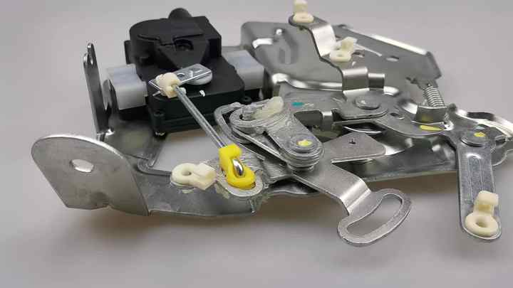 Saic Maxus V80 Side Shift Door Lock Converter Assembly - Oem