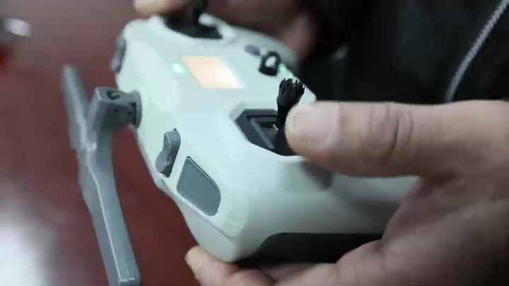 Jumper T14 2.4Ghz 915Mhz 1W ELRS Mini Drone Remote Control Hall