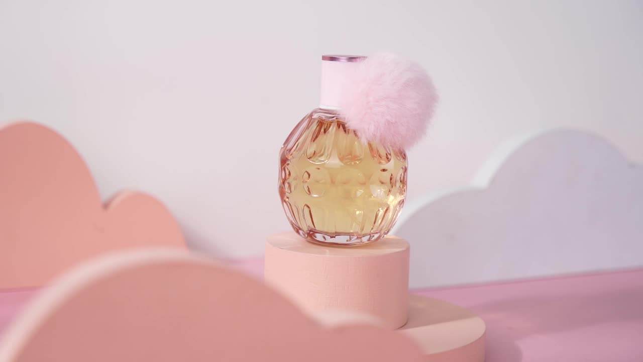 香水可愛いフレグランスvic香水は女性の香水を秘密にします