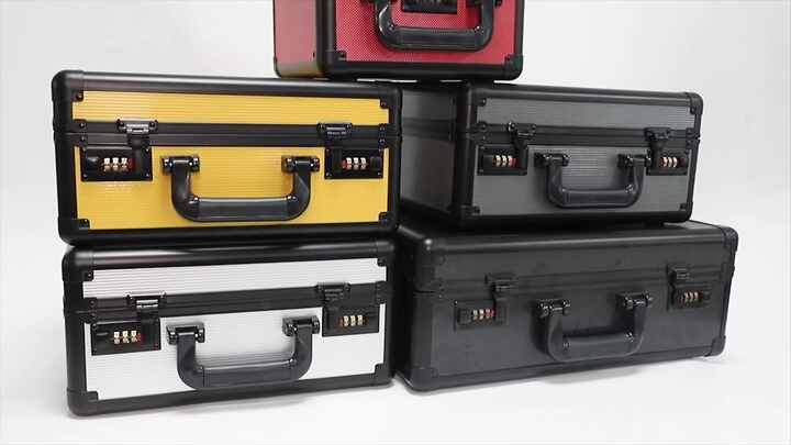 graded card transport bag Amazon.com: ROAD SHOW Slab Armor Psa Slab Case Backpack Slab Trading Card  Storage Backpack MTG Sports Graded Card Case Graded Card Storage with Built  in USB A and C Hold 53 PSA main image 0