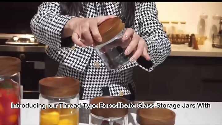 Thread Type Borosilicate Glass Storage Jars with Airtight Acacia Wooden Lid