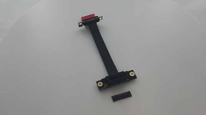 Cavo Prolunga PCI Express 3.0 16x - 20cm Angolo 90° Per Scheda Video