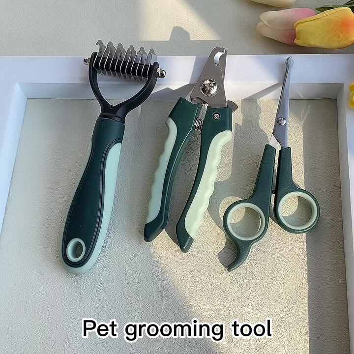 Safe and Durable Pet Nail Clippers Best for Dogs Cats