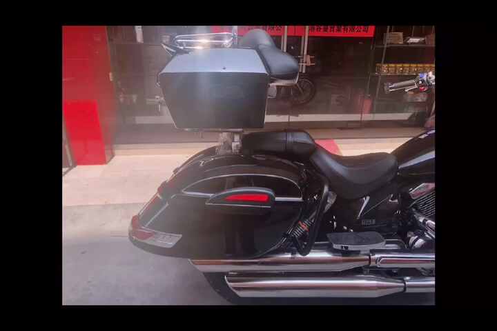 Universal Black Hard Motorcycle Saddle Bags 33L Motorbike Tail