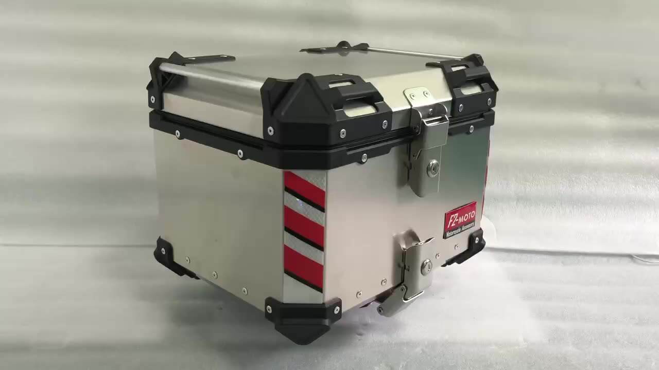 F2 Moto 22L ブラック防水メタルテールボックス小型アルミ製バイク用
