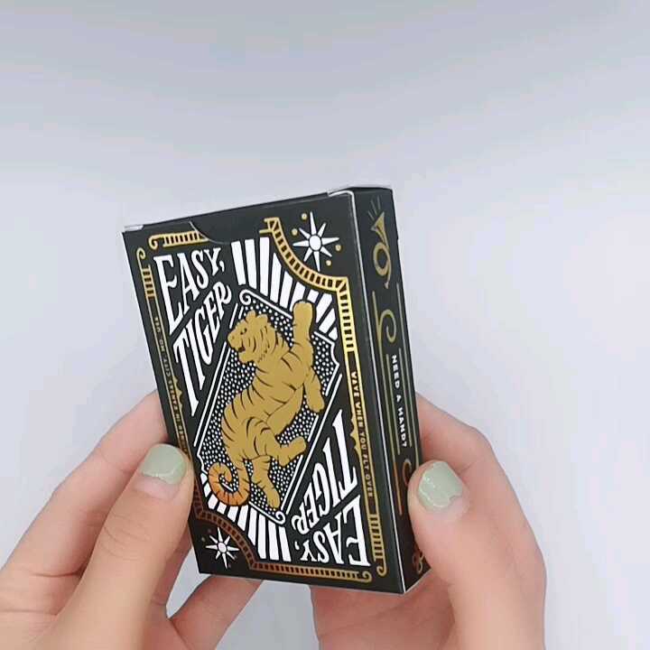 Customized Luxury Limited Edition Cool Playing Cards Deck Golden Edge Playing Card Print Foil Gold Poker Game Cards Customized Luxury Limited Edition Cool Playing Cards Deck Golden Edge Playing Card Print Foil Gold Poker Game Cards