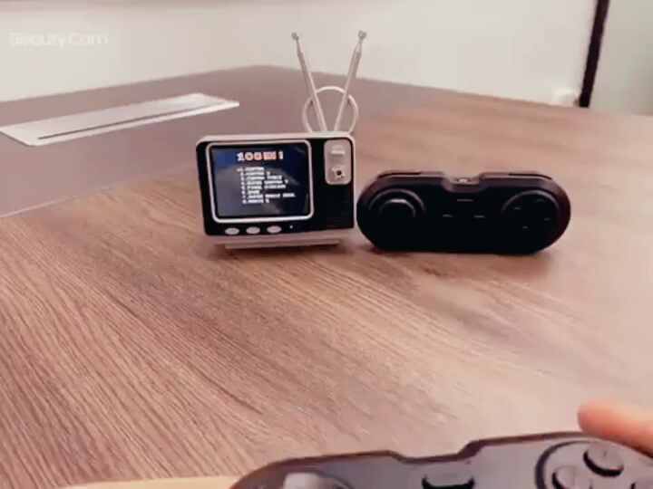 GV300 レトロブックシェルフ型TVゲーム機 ワイヤレスコントローラー