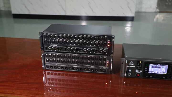 Behringer X32 Rack Dijital Mikser 32 Kanal 16 XLR Mikrofon/Hat