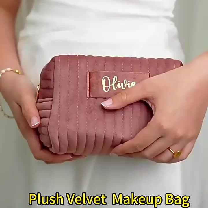 RTS Cute Quilted Puffer Laptop Case for Women Stylish Puffer - Main Image