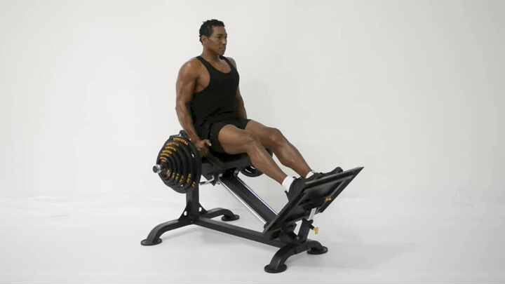 Guliフィットネスレッグプレスハックスクワットマシンプレート搭載