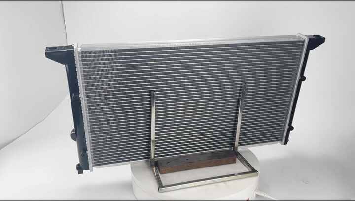 Auto radiator car radiator pa66 gf30 plastic aluminum ,mechanical  