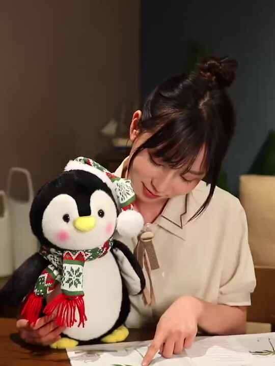 New Baby Christmas Penguin Plush Toy With Beanie Customize Soft