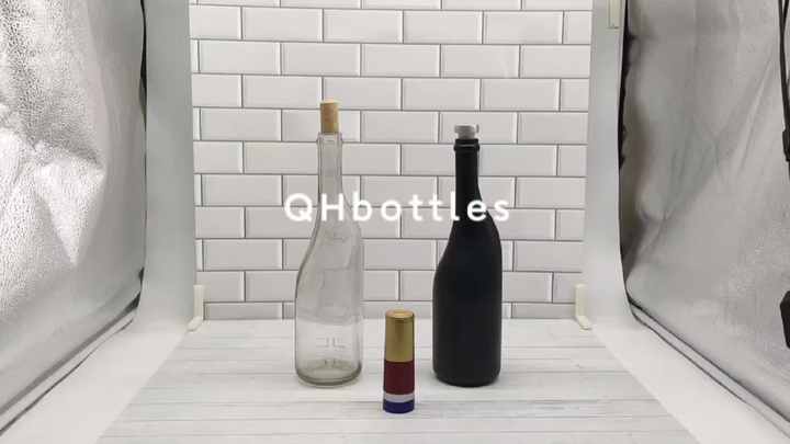 曲がった首の形をしたガラスボトル25オンス750mlホワイトワイン