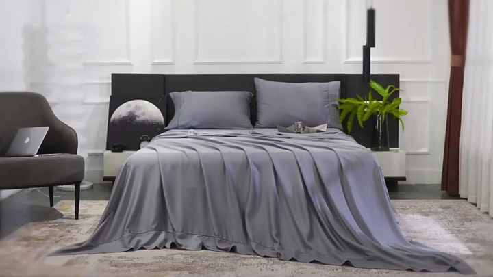 Drap Black Hotel Bedding Set Four Pieces 100cotton With 3D Pug