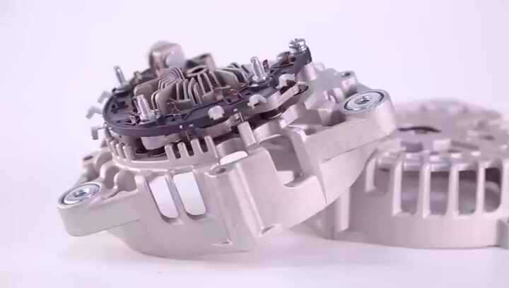メルセデスベンツディーゼル車用 オルタネーターA611 155 00 07 メルセデスベンツOM457 OM421オルタネーターA4571540102 4571540102