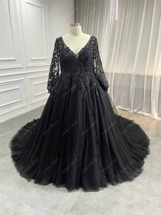 2023 Chic Vestido De Novia Gothic Long Sleeve Bridal Emerald Green Ball Gown Luxury Plus Size Black Wedding Dresses With Veil 2023 Chic Vestido De Novia Gothic Long Sleeve Bridal Emerald Green Ball Gown Luxury Plus Size Black Wedding Dresses With Veil