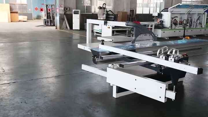High-accuracy CNC Wood MDF Board Cutting Panel Saw