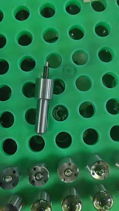 Diesel Fuel Injector Nozzle ZCK154S432-D for Deutz Engines