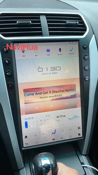 車 ford explorerアンドロイドナビ 14.4 インチ画面 ジャンク品