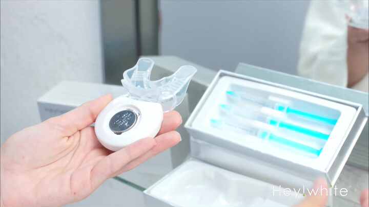 高度な歯科医によるホワイトニングキット、LED活性化ライト付き、6%HP