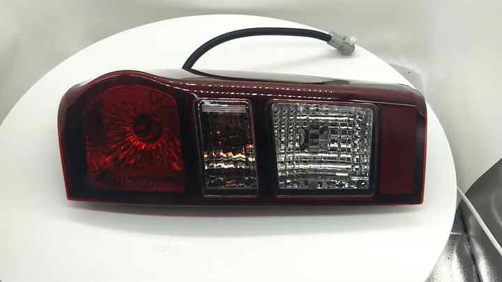 High-quality DMAX TAIL LAMP 8982330922 for Wholesale