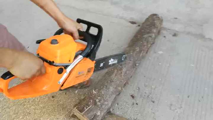 Yd52 Chainsaw 5200 - 52cc Petrol 2-Stroke Tool with 20