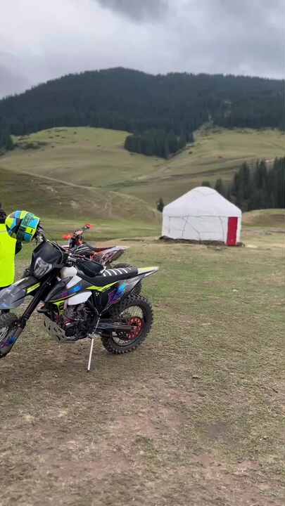 ZUUMAV K5 250cc Dirt Bike for Beginners - 4-Stroke Enduro
