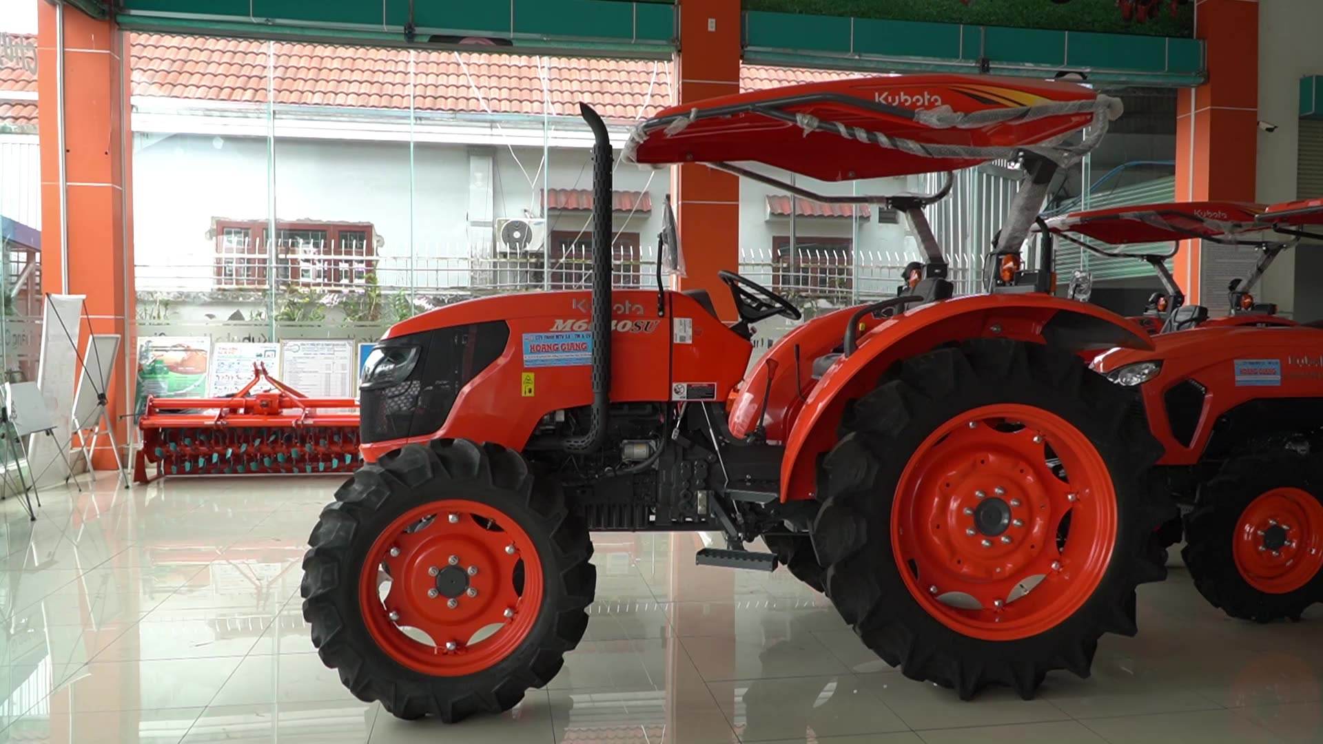 Kubota M6040 60HP 4WD Gear Drive Tractor for Farming - OEM