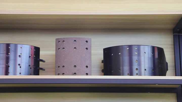 TBS50年史　非売品 High Quality Non-Asbestos Brake Lining for Nissan UD Trucks