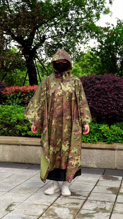Reusable Lightweight Raincoats Custom Printed Outdoor Fashion