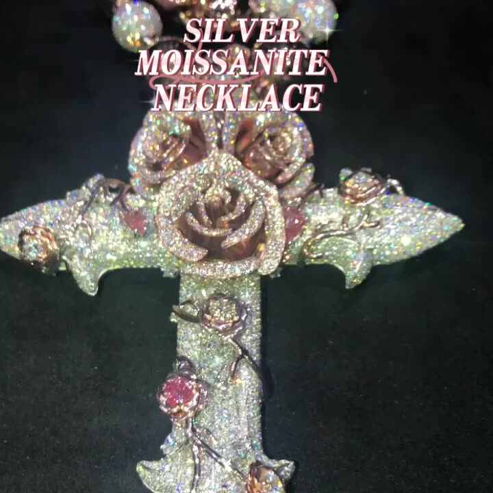 Unisex Luxury Hip Hop Necklace Custom 925 Sterling Silver VVS Moissanite  Diamond Rose Cross Pendant Iced Out Fine Jewelry