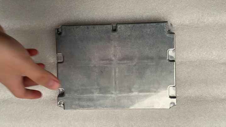 ゆ出品 High Efficiency Oil Filter Used for Yuchai Harvester Wite