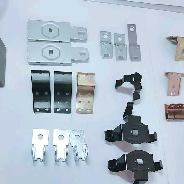 Picture Hanging Hooks Assorted Picture Hangers Nails Wire Screws D-Rings  and Sawtooth Heavy Picture Hanging Kit of Wire