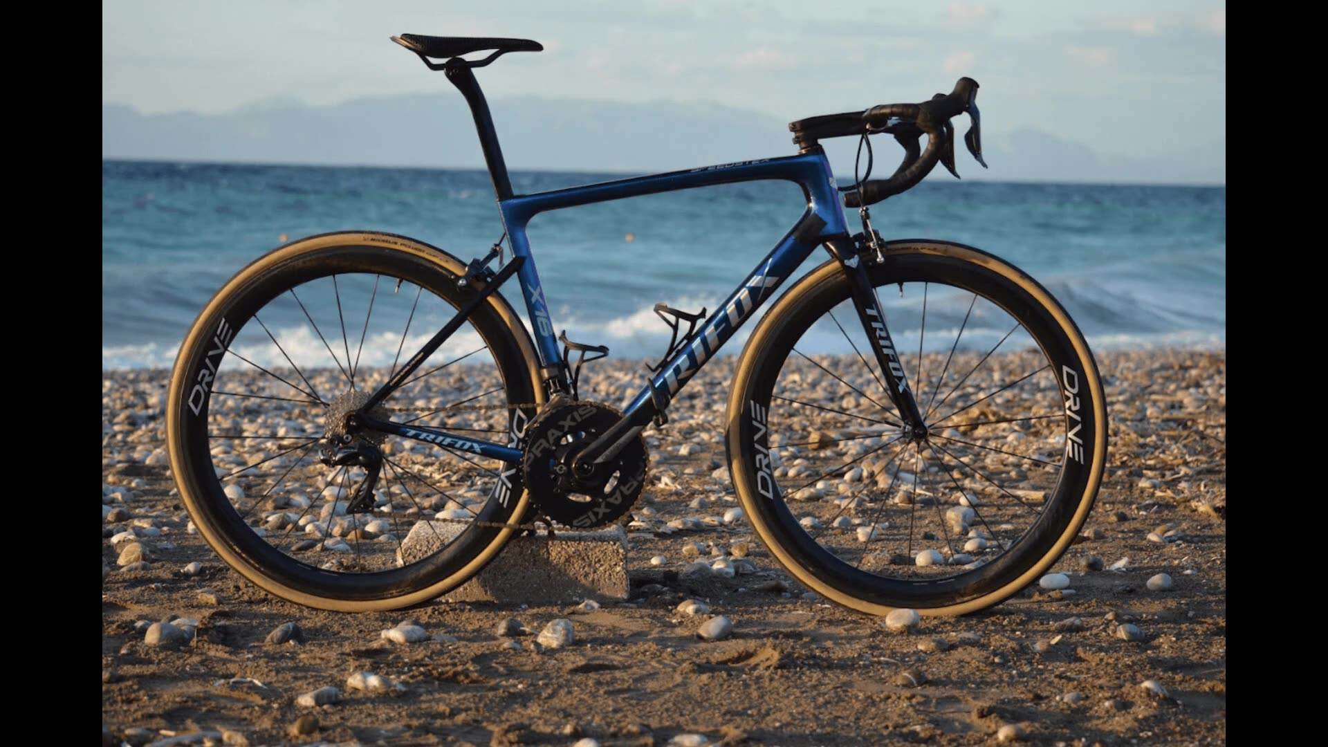 TRIFOX Carbon Road Bike - Lightweight & Durable Frameset