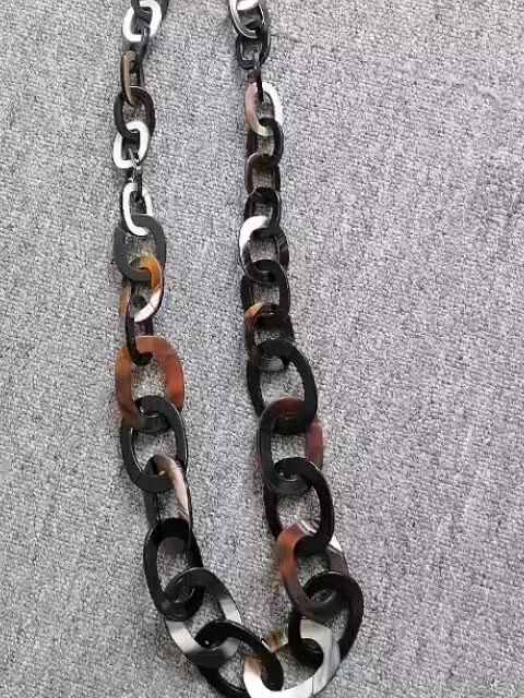 Bohemian New Exaggerated Resin Tortoiseshell Chain Collar