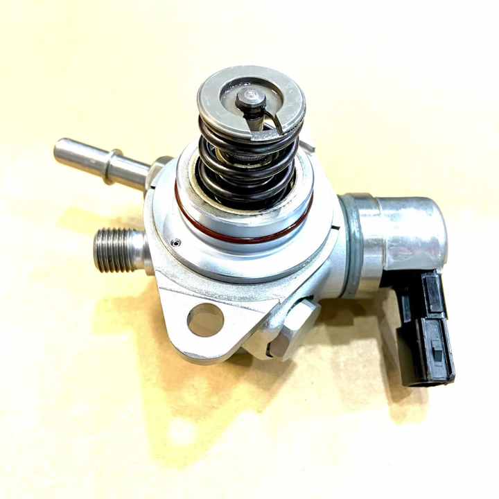 High Pressure Fuel Pump OEM 13517584461 for BMW 228i