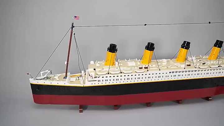 bricklink titanic