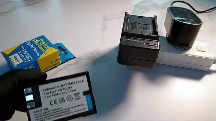 CellePhone Batteria Li-Ion Compatibile Olympus BLM-1 / BLM1 / PS-BLM1 (1500 MAh, 7,4V)