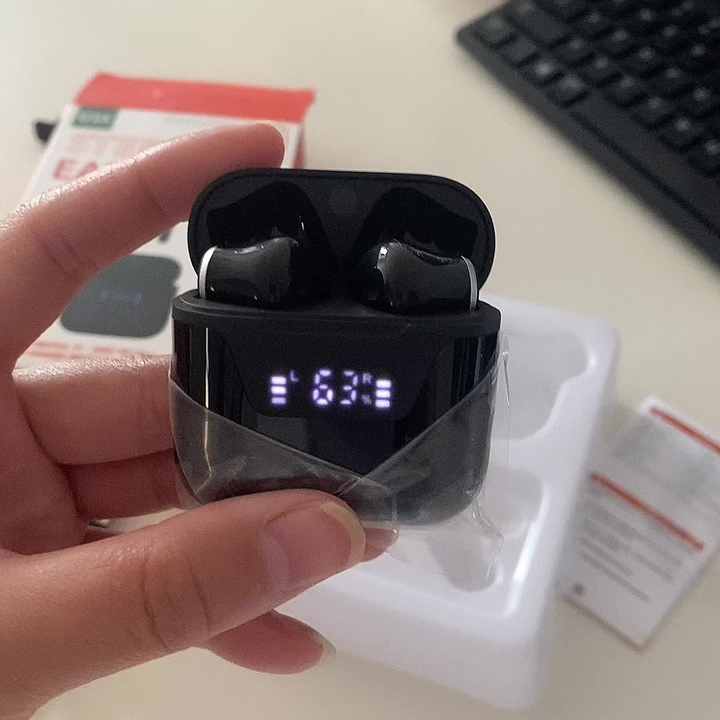 アイドル (G)I-DLE True Wireless Stereo Earphones G)I-DLE True Wireless Stereo Earphones