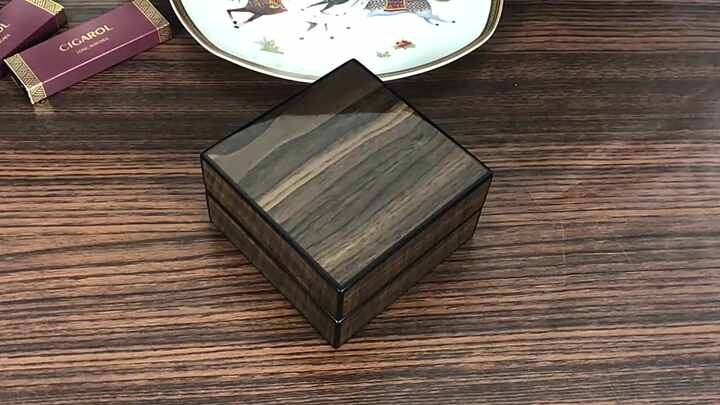 高級木製ポータブル灰皿 シガー用 スクエアデザイン 24x12cm
