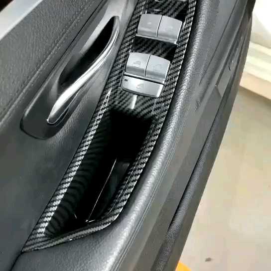 Housse De Poignée De Porte Intérieure De Voiture En Fibre De Carbone Veritable Et Dure~p144748181