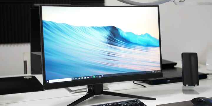 MSI MAG241CR 湾曲ゲーミングモニター、23.6インチ、フルHD、VA、144Hz