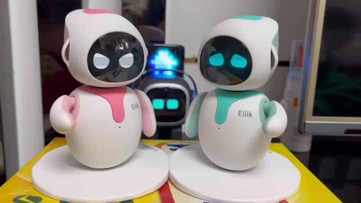 Eilik Robot Review - AI Robot Toy 