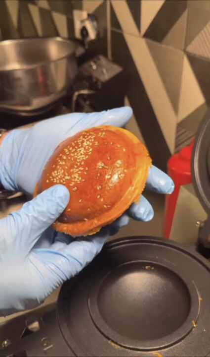 ビジネスアイデアのためのハンバーガーUFOプレスUFOバーガーメーカー