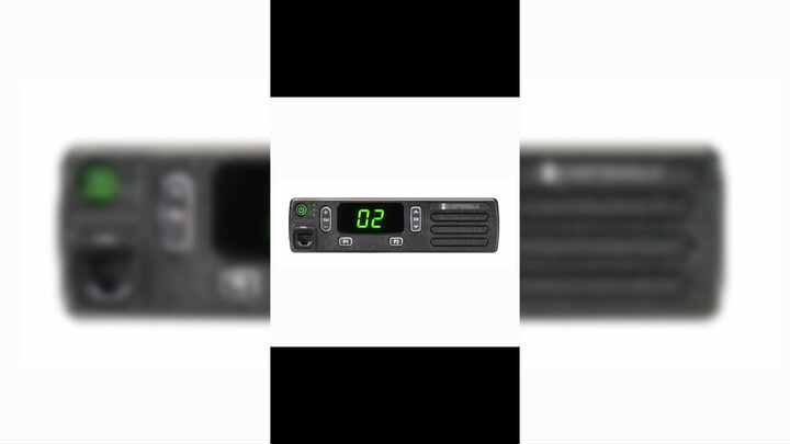 Emisora Motorola DM1400 Analógica VHF de 16 canales