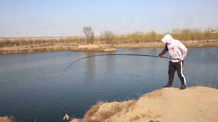 DORISEA Big Game 8m-15m Hard High Carbon Fiber Telescopic Carp & Bass Fishing Rod Lake/Stream Travel Pole DORISEA Big Game 8m-15m Hard High Carbon Fiber Telescopic Carp & Bass Fishing Rod Lake/Stream Travel Pole