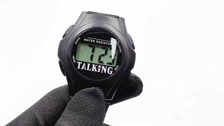 English Talking Digital Watch, Easy to Use for Seniors Blind Men